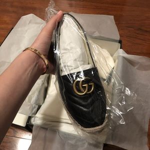Gucci size 7.5 GG women’s shoes (BRAND NEW NEVER WORN WITH TAGS)
